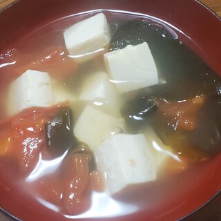 トマトと豆腐のわかめスープ